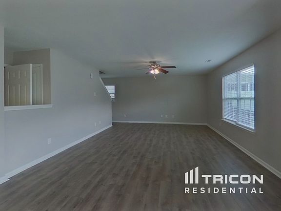 3rd image of 7027 Palatine Ln
