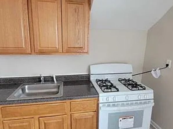 167 Brookwood St APT 2