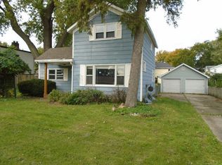 908 N 8th St, Rochelle, IL 61068