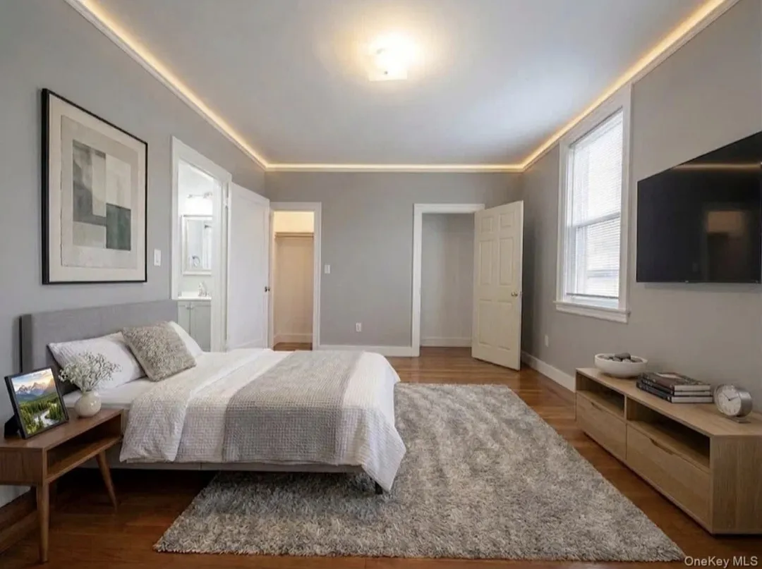 4 bed, 1200 sqft, $4,077 — Photo 4