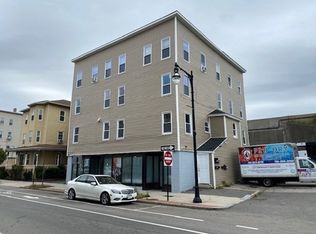 205 Millbury St, Worcester, MA 01610