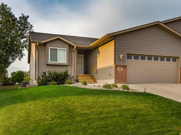 633 Auburn Dr, Rapid City, SD 57701