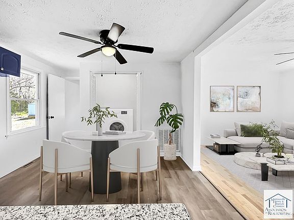 4th image of 70 Rose Ln
