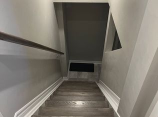 7568 Doverwood Dr, Mississauga, ON L5N 8J3