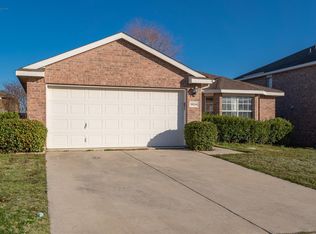 9824 Pack Saddle Trl, Fort Worth, TX 76108