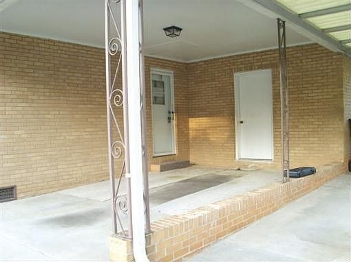 5th image of 606 Mica St