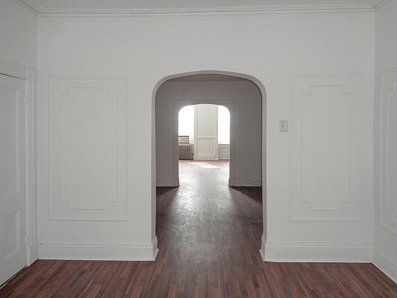 3rd image of 350 10th St #3