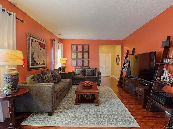 4th image of 1004 Southwind Trail Dr