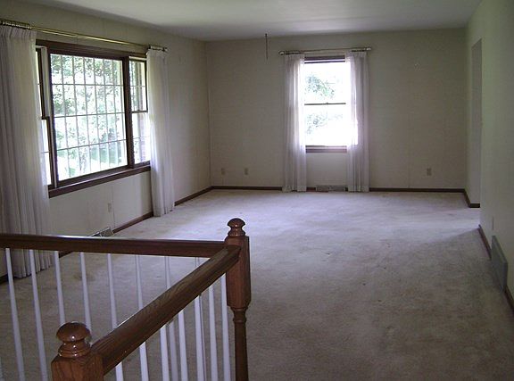 2nd image of 14 Applewood Dr