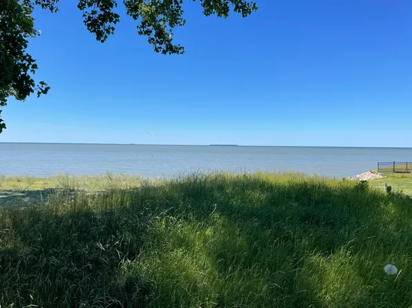 9971 Sunset Blvd, Pigeon, MI 48755