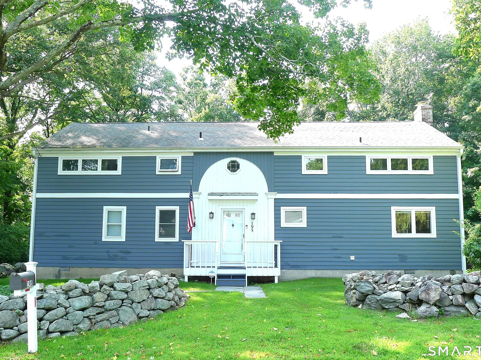 3 bed, 2.0 bath, 2534 sqft, $4,500 — Photo 1