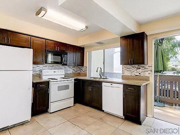 4th image of 7982 Mission Center Ct Unit E
