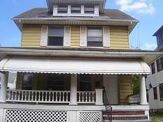 1st image of 1253 N Lockwood Ave