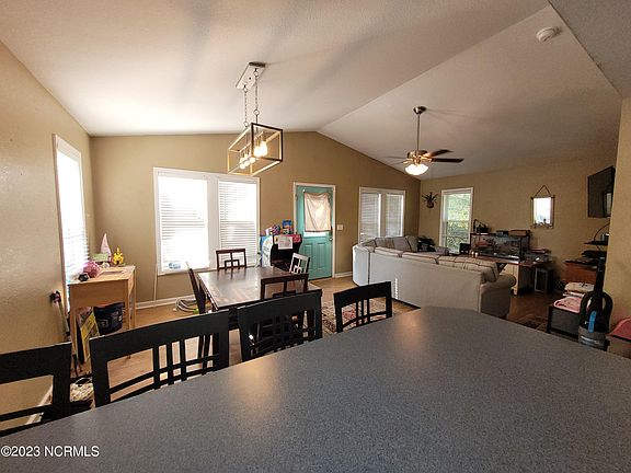 4th image of 110 Sea Gull Court