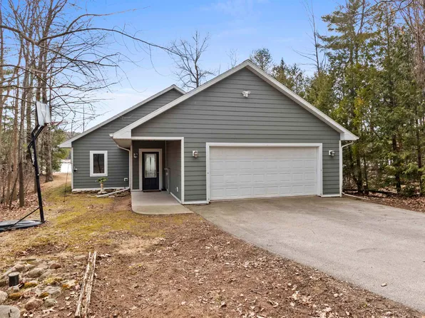 5005 Machickanee Ln, Lena, WI 54139