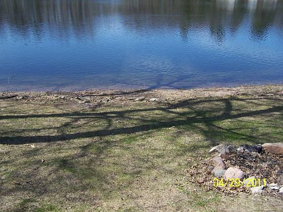 gradual slope to lakeshor