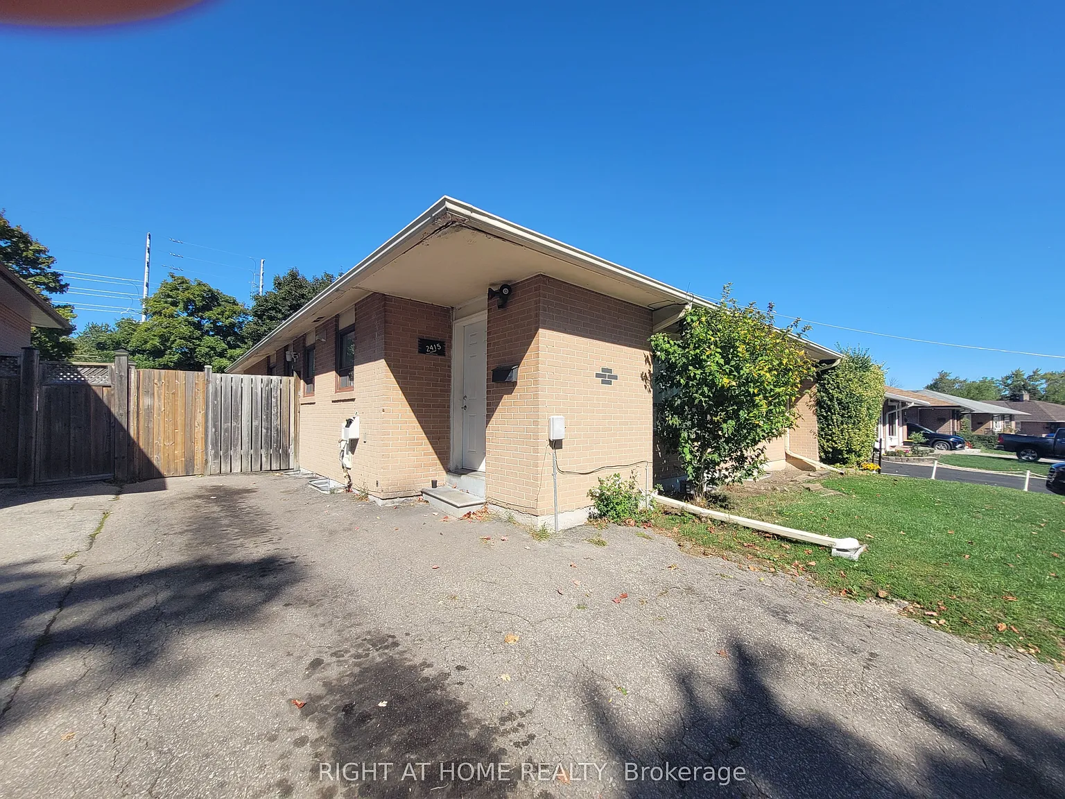 3 bed, $2,900 — Photo 2