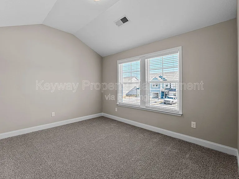 2103 Denmark Ave SE — Photo 20