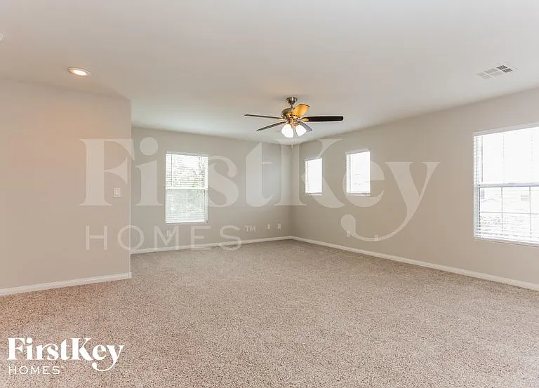 8332 Blazing Sky Ct — Photo 17
