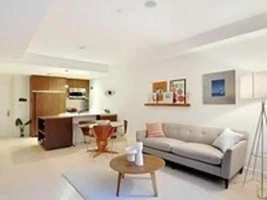 Rented by Camhi NYC Realty Inc | media 2