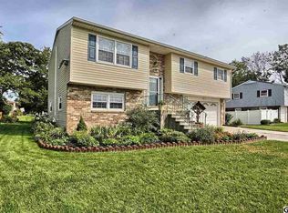 1895 Rachel Dr, Carlisle, PA 17013