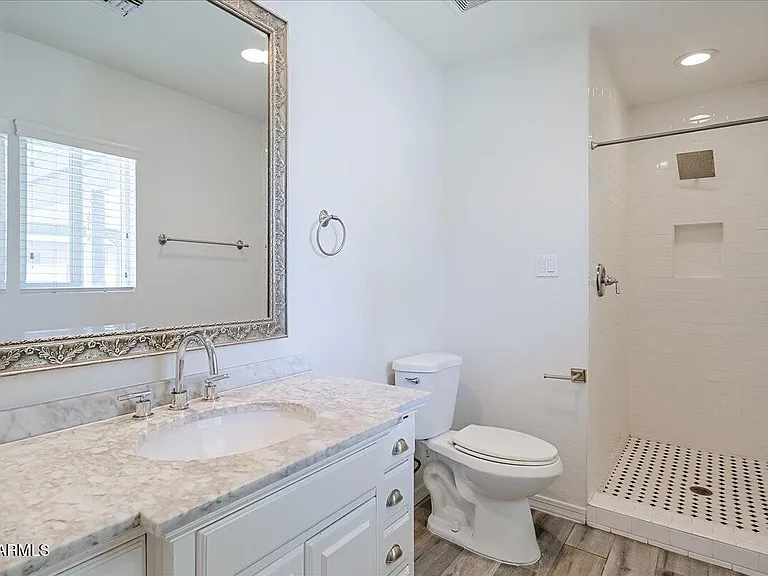 536 N Cheri Lynn Dr — Photo 21