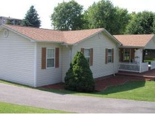 37 Claremont Cir, Bristol, VA 24201