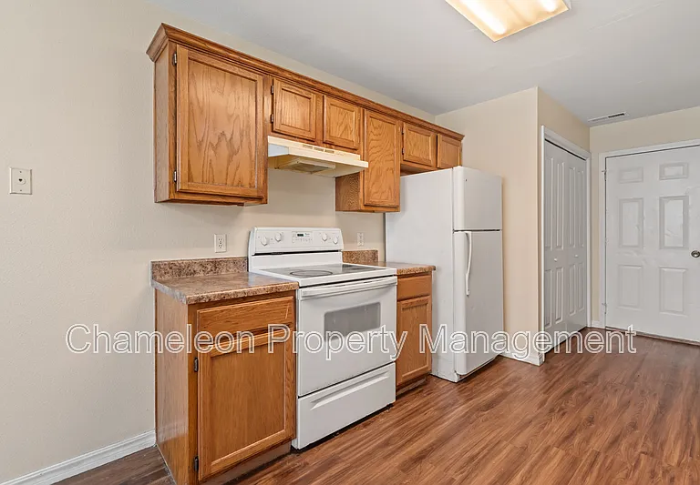 2910 Dawn Ct #C — Photo 3