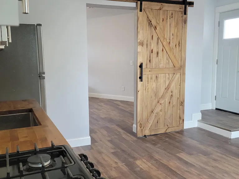 205 Oskaloosa St #207 — Photo 6