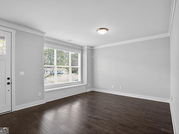 2nd image of 3176 Kincaid Dr