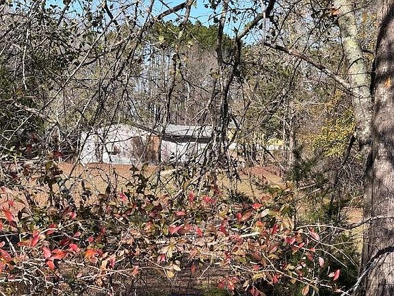 2nd image of 124 Dicksons Mill Pond Rd #B