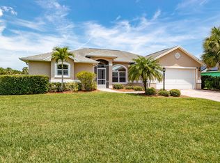 5745 Riverboat Cir SW, Vero Beach, FL 32968