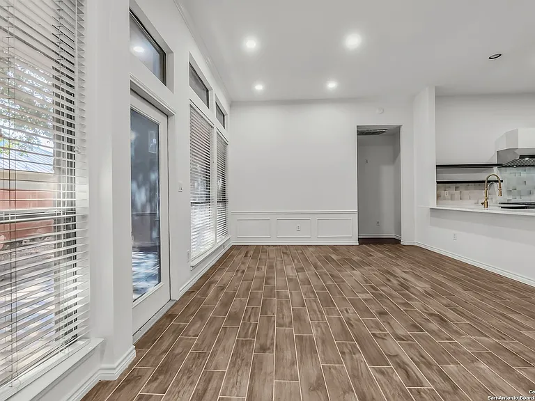 111 Westwood Way — Photo 10