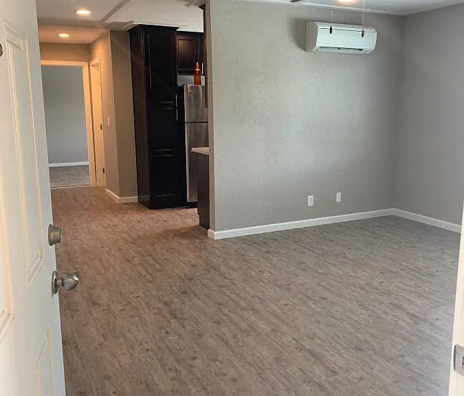 Driftwood Apartments — Photo 4