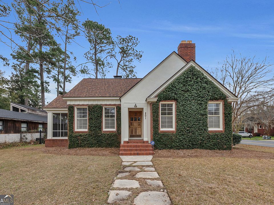 1st image of 201 Brookwood Pl