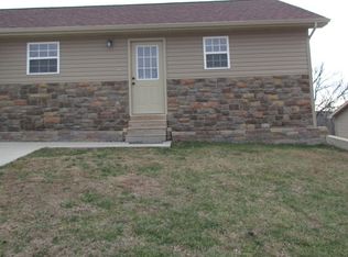 21978 Lafayette Rd APT B, Waynesville, MO 65583