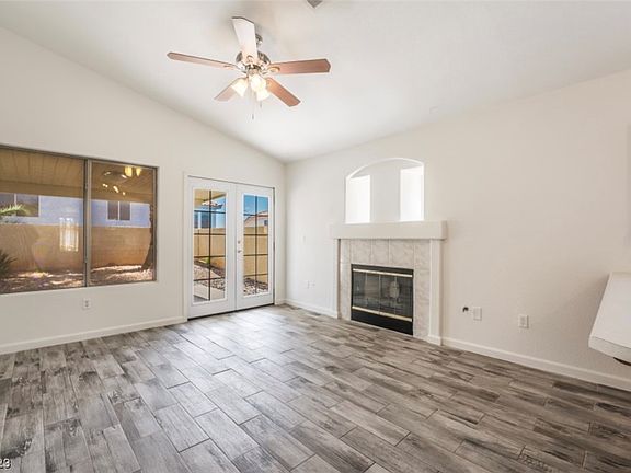 5th image of 3954 Dusty Coral St