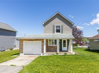 33 6th St, Cairnbrook, PA 15924