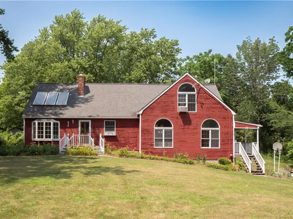 1035 Liberty Ln, South Kingstown, RI 02892