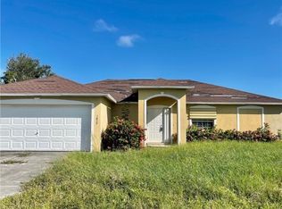 1439 SE 12th St, Cape Coral, FL 33990