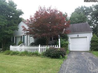 1952 Ganyard Rd, Akron, OH 44313