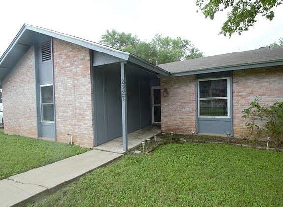 4th image of 2327 Deadwood Dr