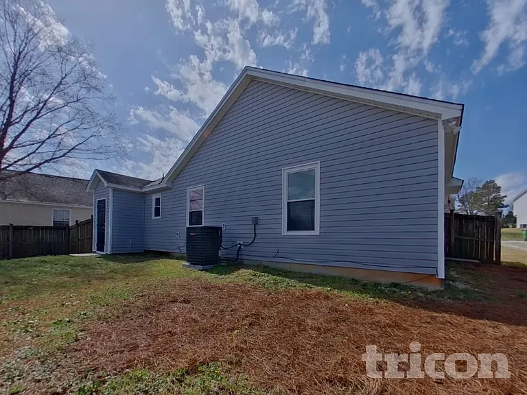 279 Legend Oaks Dr — Photo 19
