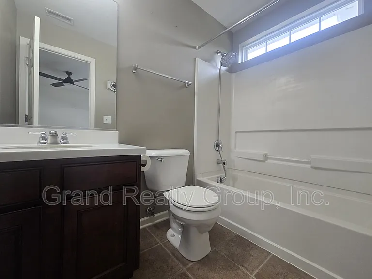 376 S Jade Ln — Photo 14