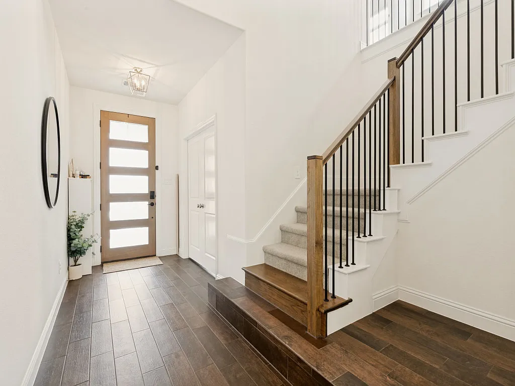 4 bed, 2933 sqft, $3,900 — Photo 4