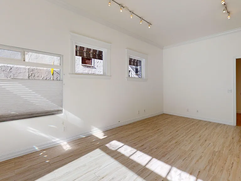 1046 Pacific Ave #5 — Photo 6