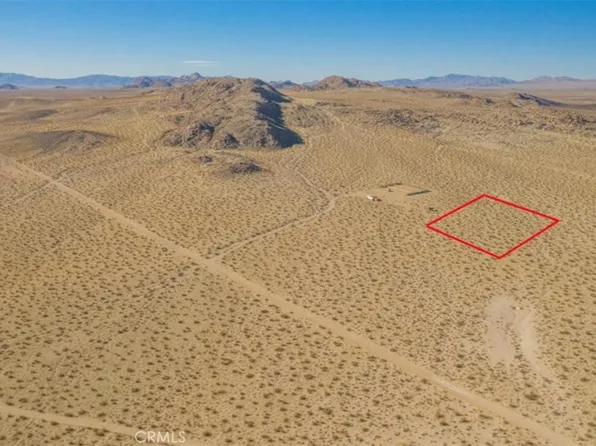 1 Carmer Rd, Lucerne Valley, CA 92356