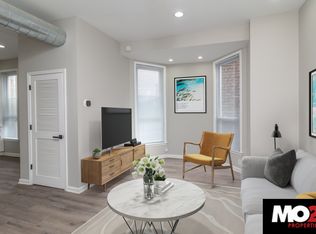 1364 W Ohio St APT 3R, Chicago, IL 60642