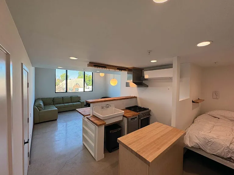330 W Bonita Ave #2 — Photo 11
