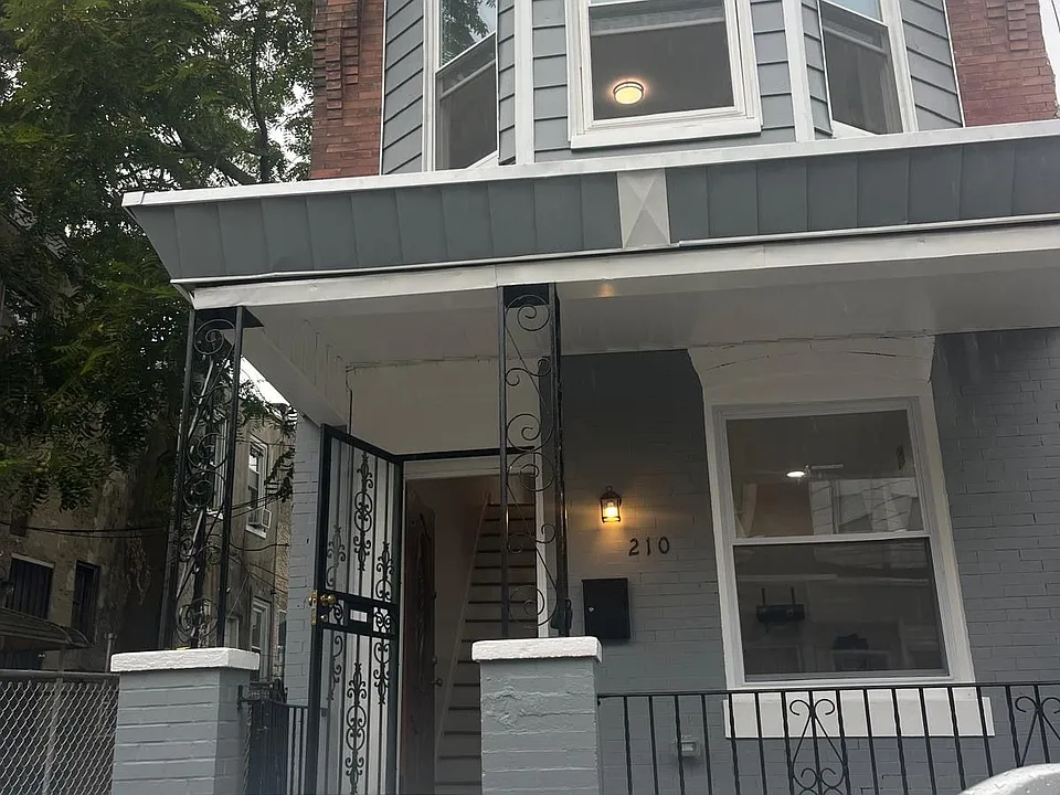 210 Ramsey St